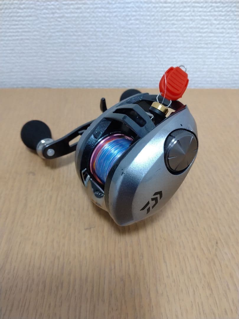 本日限定値引き！ダイワ　ベイトリール　紅牙100L　日本製　実用美品