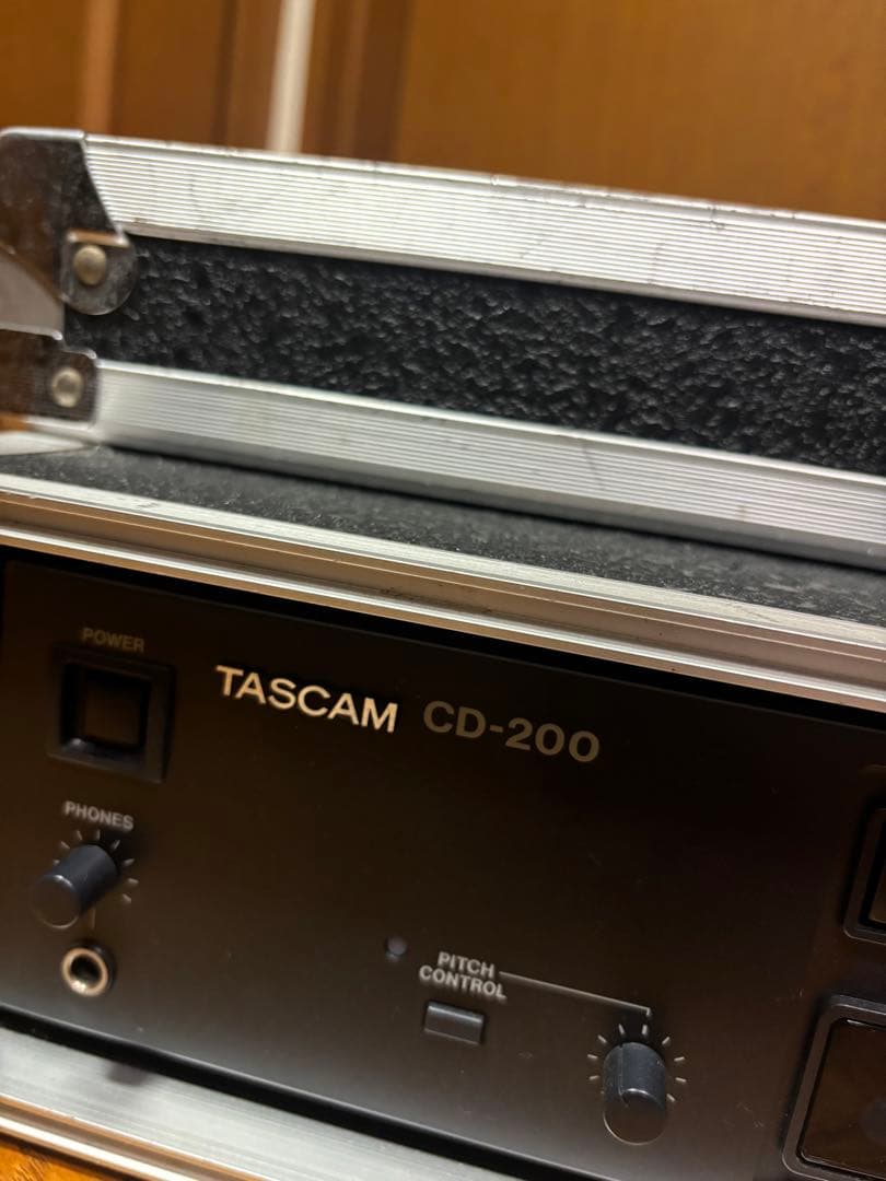 PA CDデッキ　TASCAM CD200