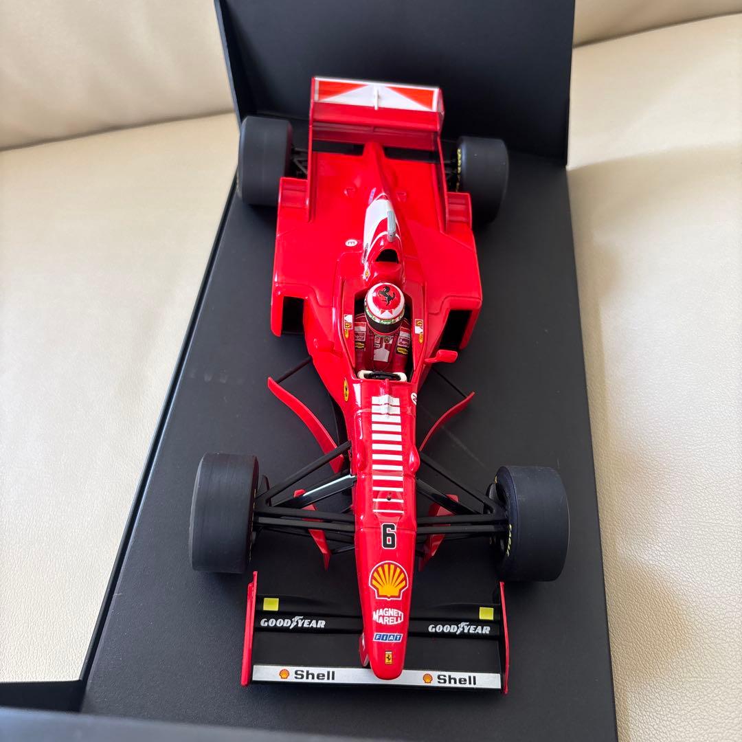 1/18 ミニチャンプス フェラーリ E.アーバイン