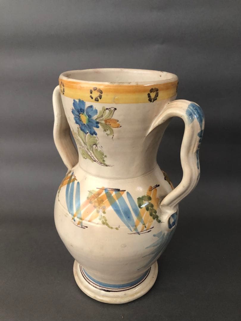 イタリア陶器　　両手花瓶