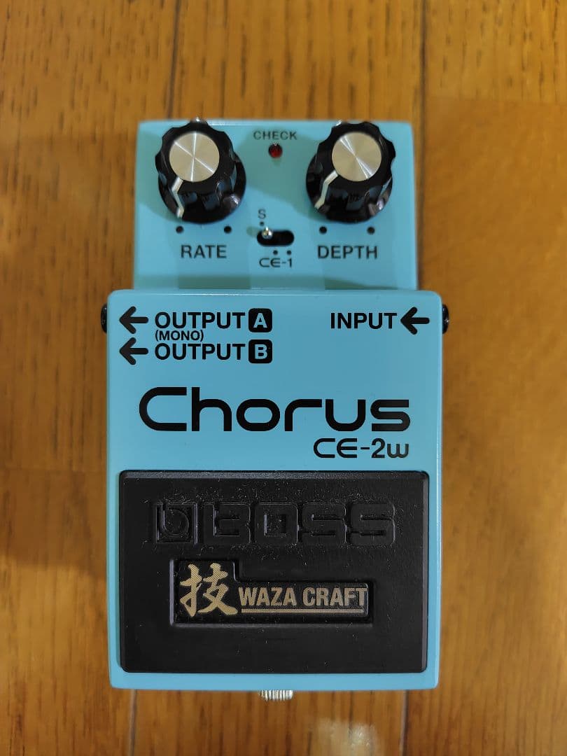 BOSS コーラスエフェクター CE-2w