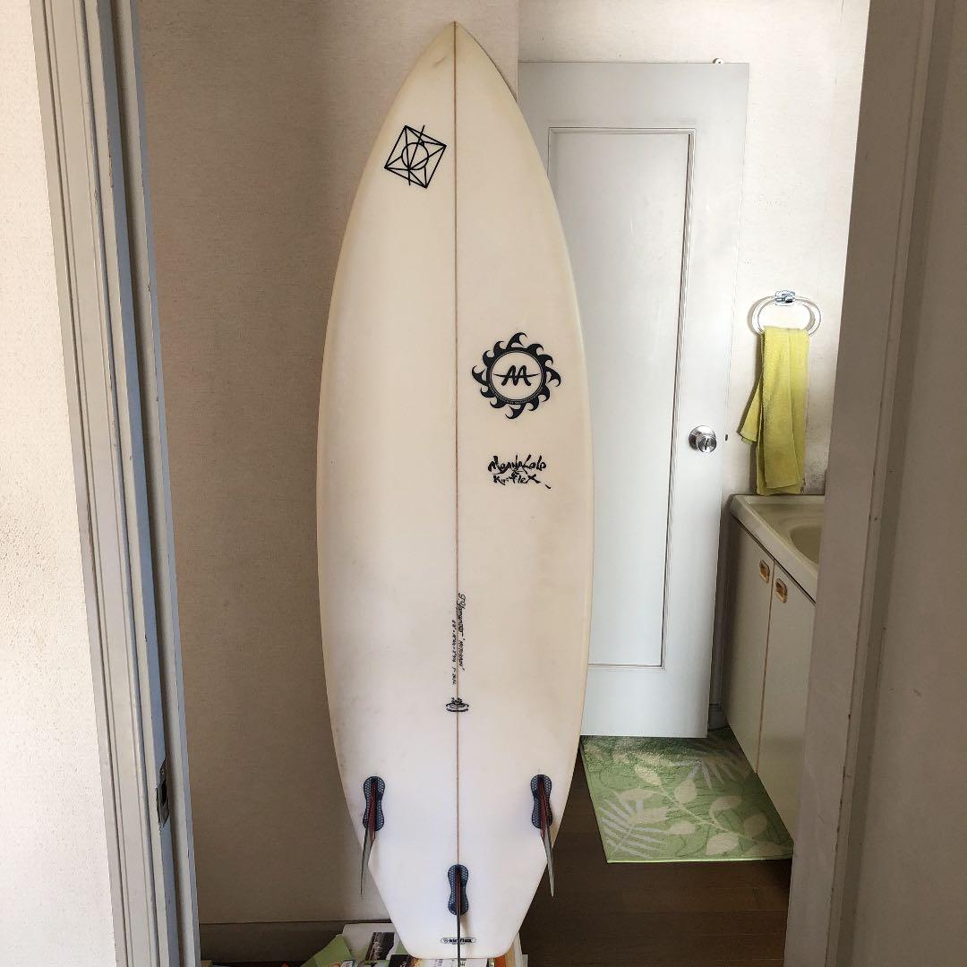 送料込み　サーフボード フィン付デッキ付き リーシュ付き ケース付キリフレックス