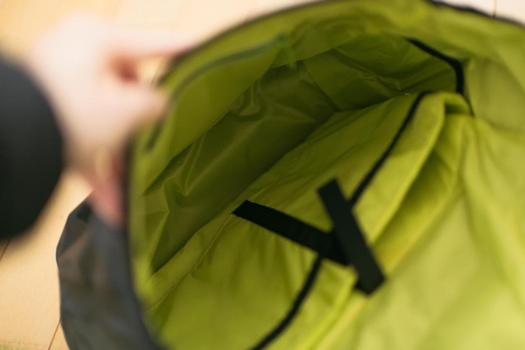 mont-bell ドライメッセンジャーバッグ グレー Sサイズ