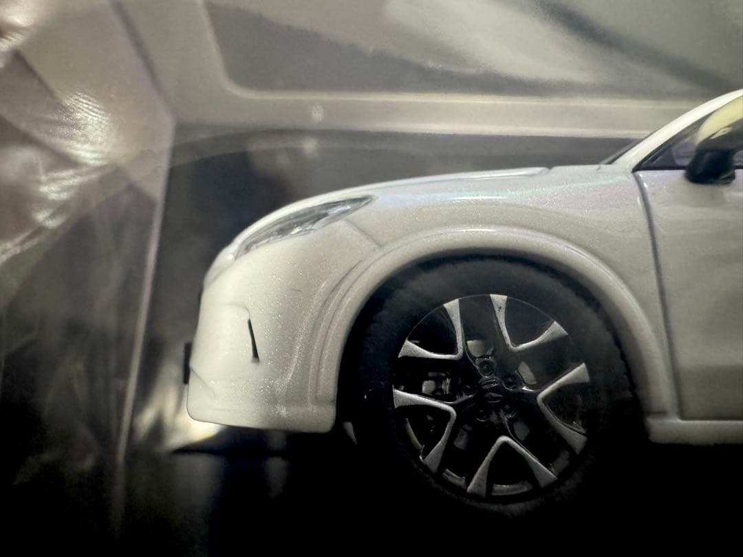 ホンダ ZR-V 新品　ミニカー　e:HEV ホワイトパール1/43 ZRV