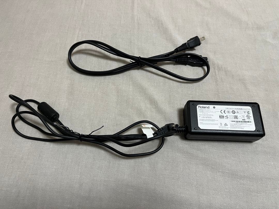 Roland FP-30 ホワイト 電子ピアノ【訳あり】