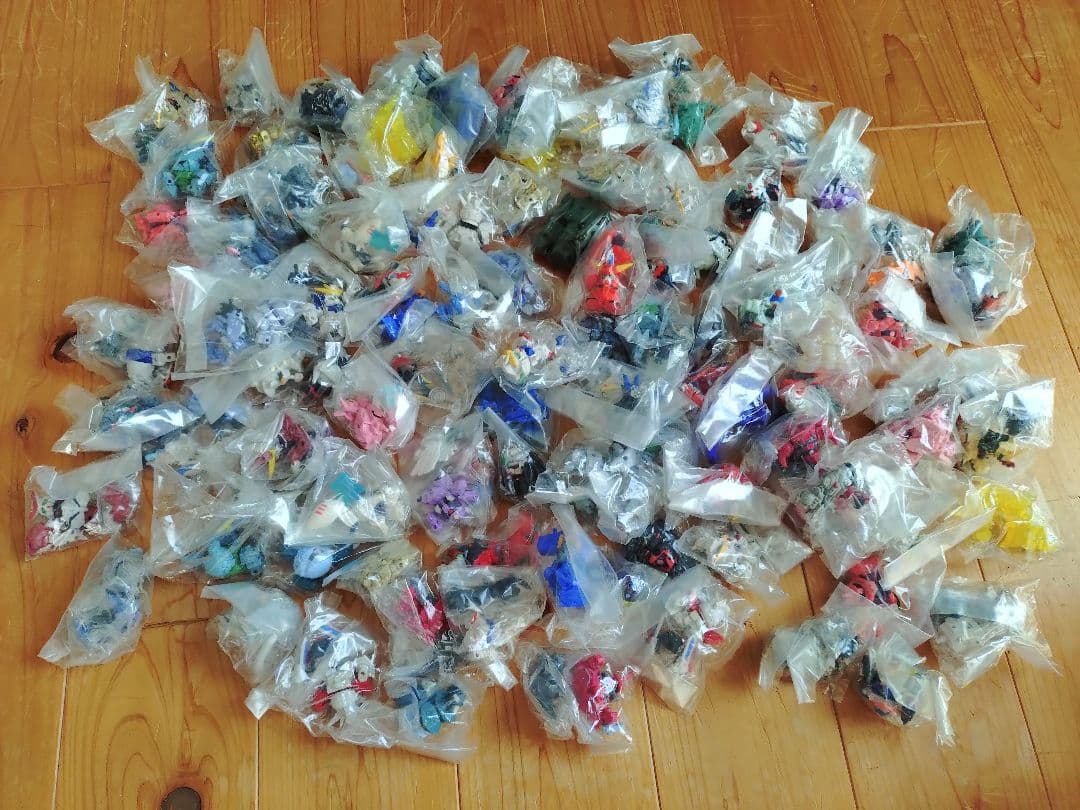 フルカラーガンダム　大量