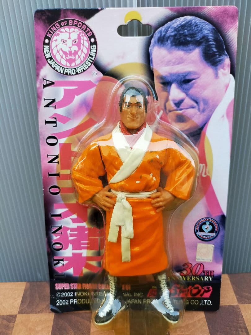 アントニオ猪木(オレンジガウンver.) 30周年記念フィギュア 【新品未開封】