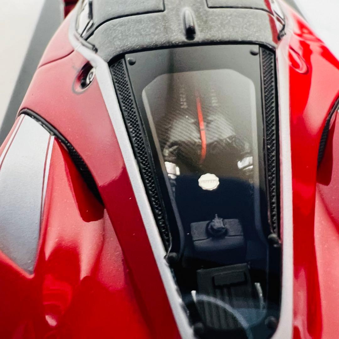 良品　イタリア製　1/43 フェラーリ　FXXK ラ・フェラーリ　ルックスマート