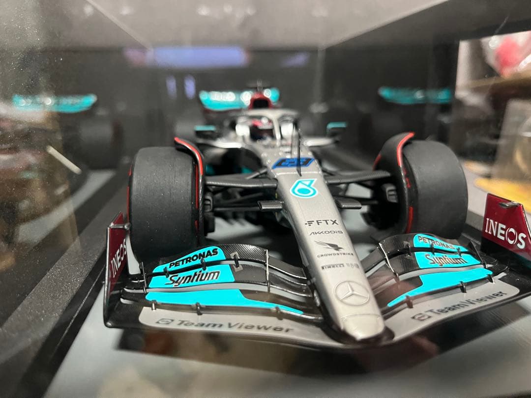 ミニカー 1/18 Mercedes-AMG spark