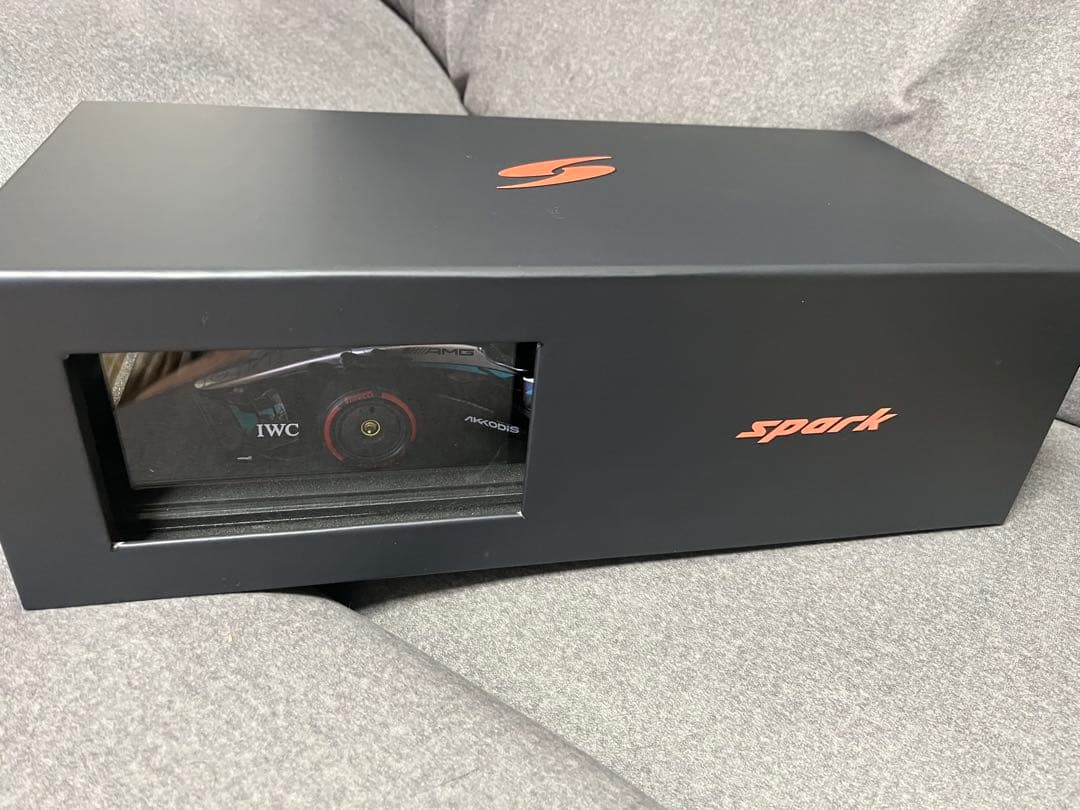 ミニカー 1/18 Mercedes-AMG spark