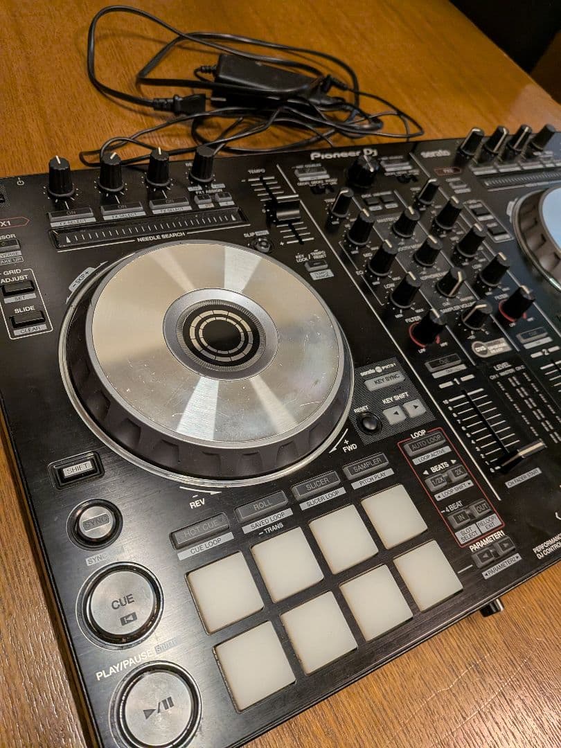 Pioneer DDJ-SR2 DJコントローラー