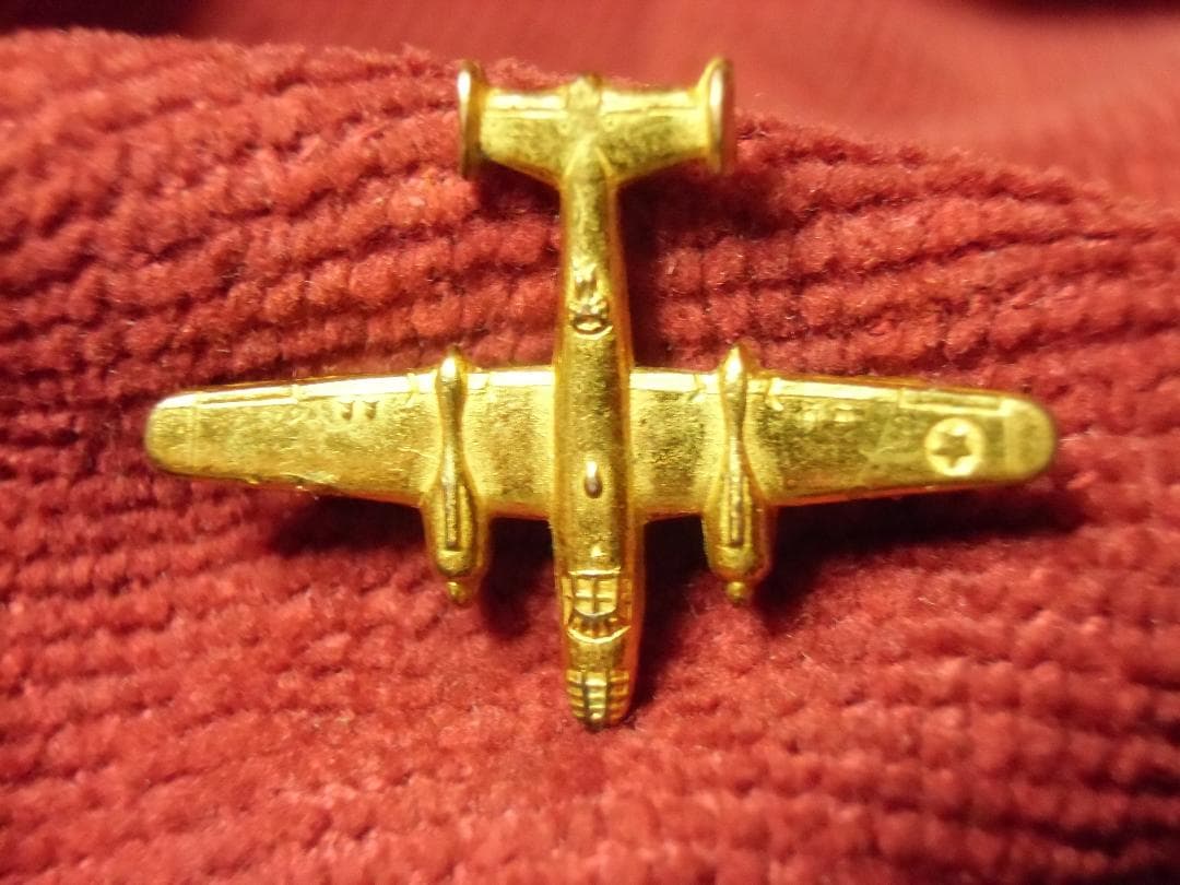 ★１９４０年代＊アメリカ軍＊Ｂ２５ミッチェル爆撃機＊ラペルピン（実物）