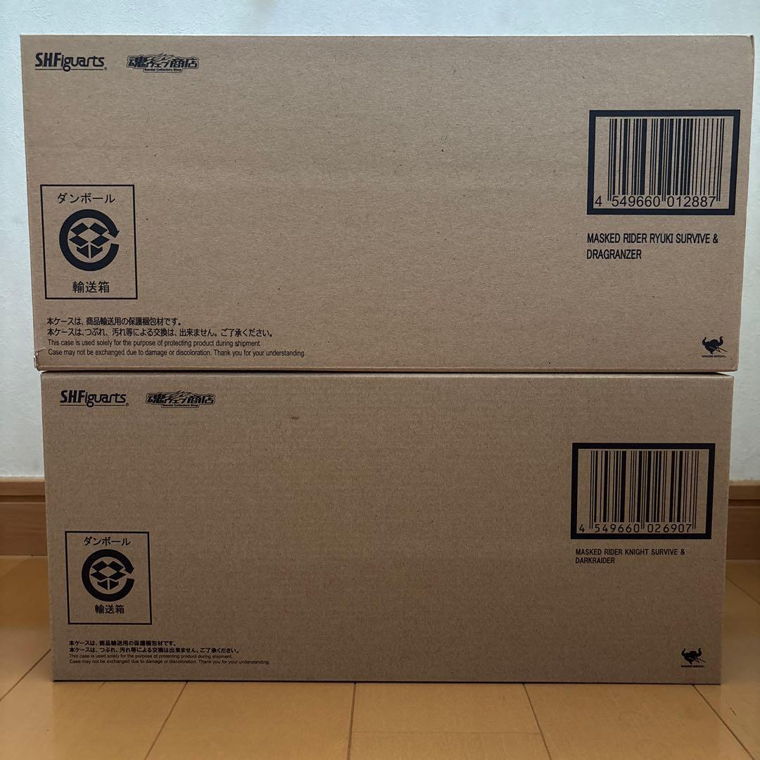 S.H.Figuarts 仮面ライダー　龍騎サバイブ＆ナイトサバイブ