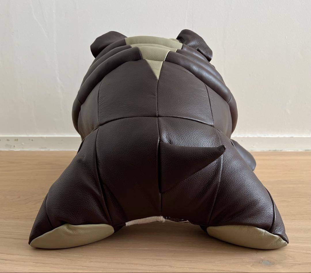 ブルドッグ　レザー　ぬいぐるみ