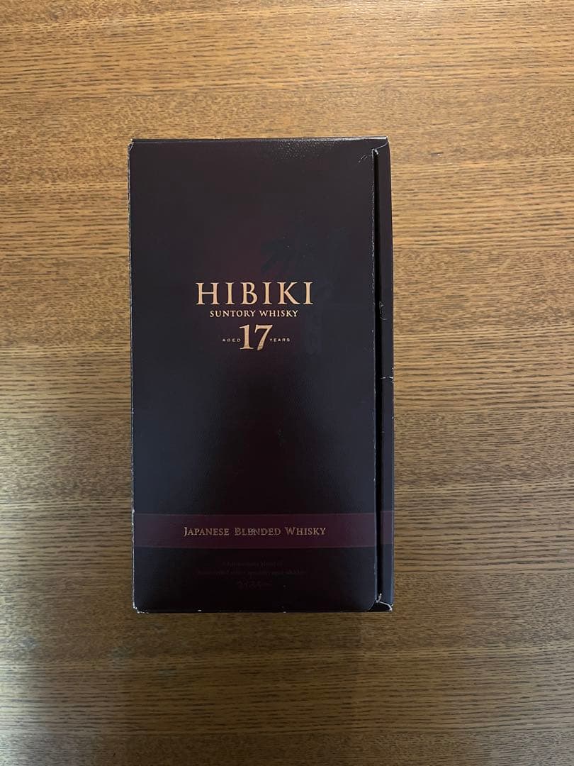 サントリー ウイスキー 響17年 SUNTORY 未開栓　700ml