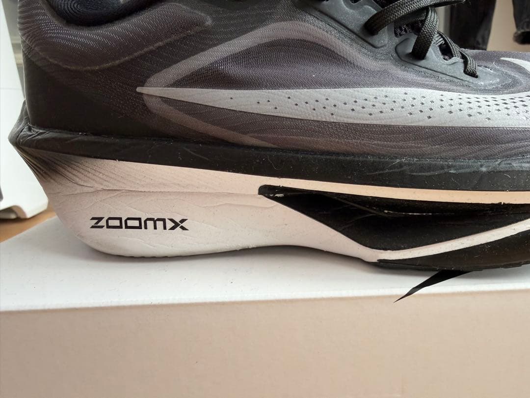 ナイキ　ズームフライ6 ブラック　27.5cm