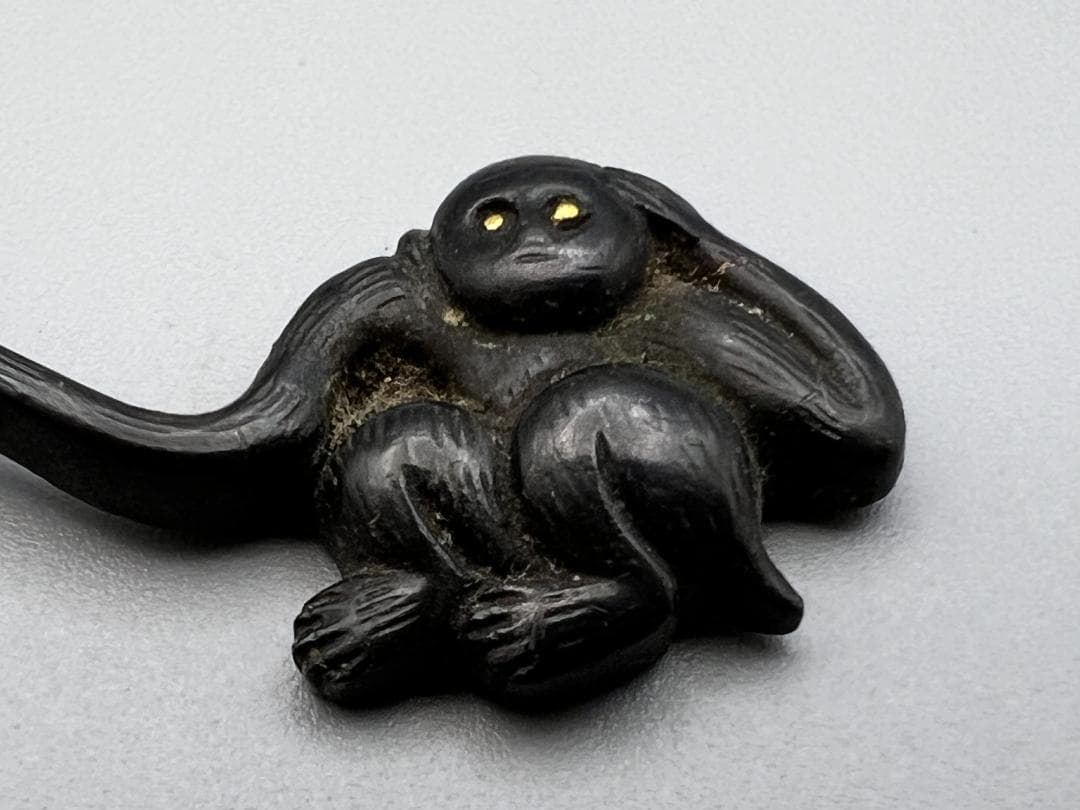 【海】江戸明治金工　長手猿図　金目　手彫　目貫一体　銅製鍍金　骨董品　箱付