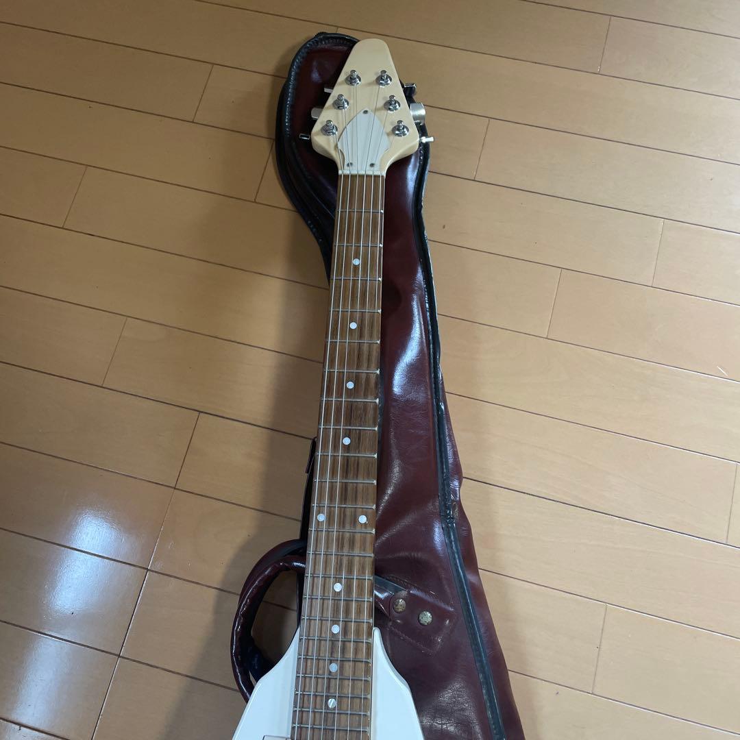 フライングV ケース付き　変形 エレキギター ビンテージホワイト
