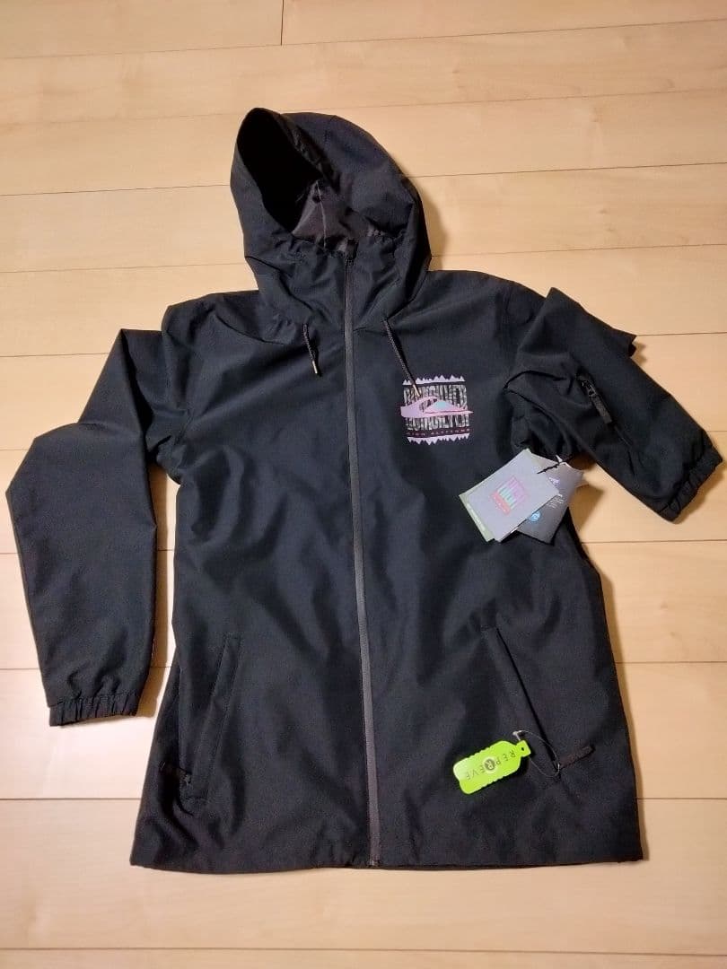 QUICKSILVER　スノーボードウェア　ジャケット　新品タグ付き