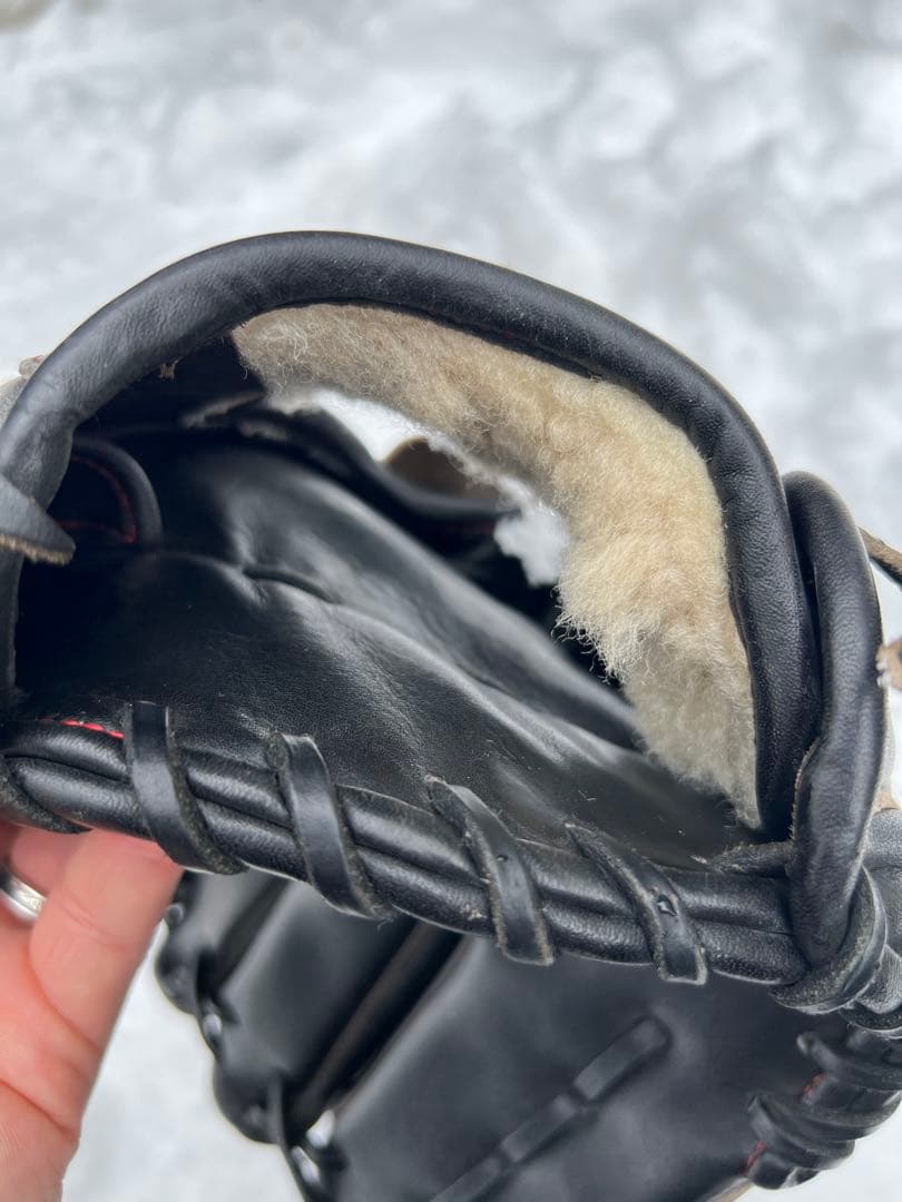 ミズノプロ 軟式用グローブ　投手用　左　クラフトエディション　伊藤大海モデル