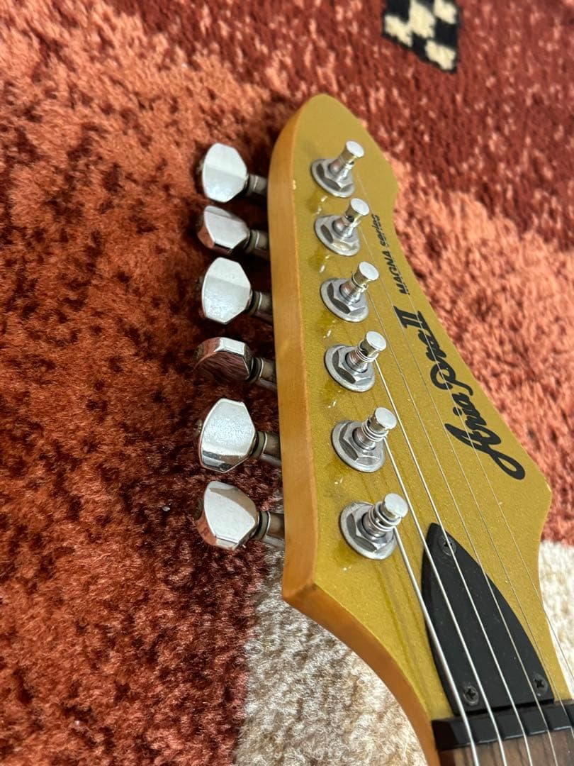 ARIA PRO II MAGNA SERIES エレキギター ゴールド