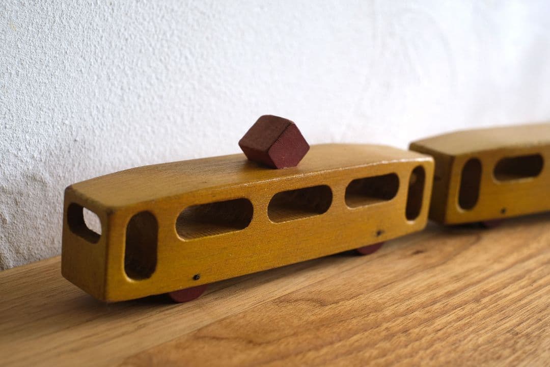 フィンランド JUKKA他 木製玩具 車 乗り物 5種セット