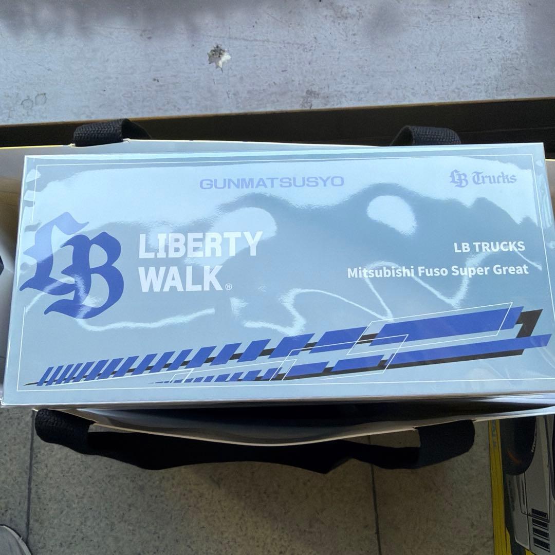 GCD 1/64 2026 LBWK トラック 三菱ふそう