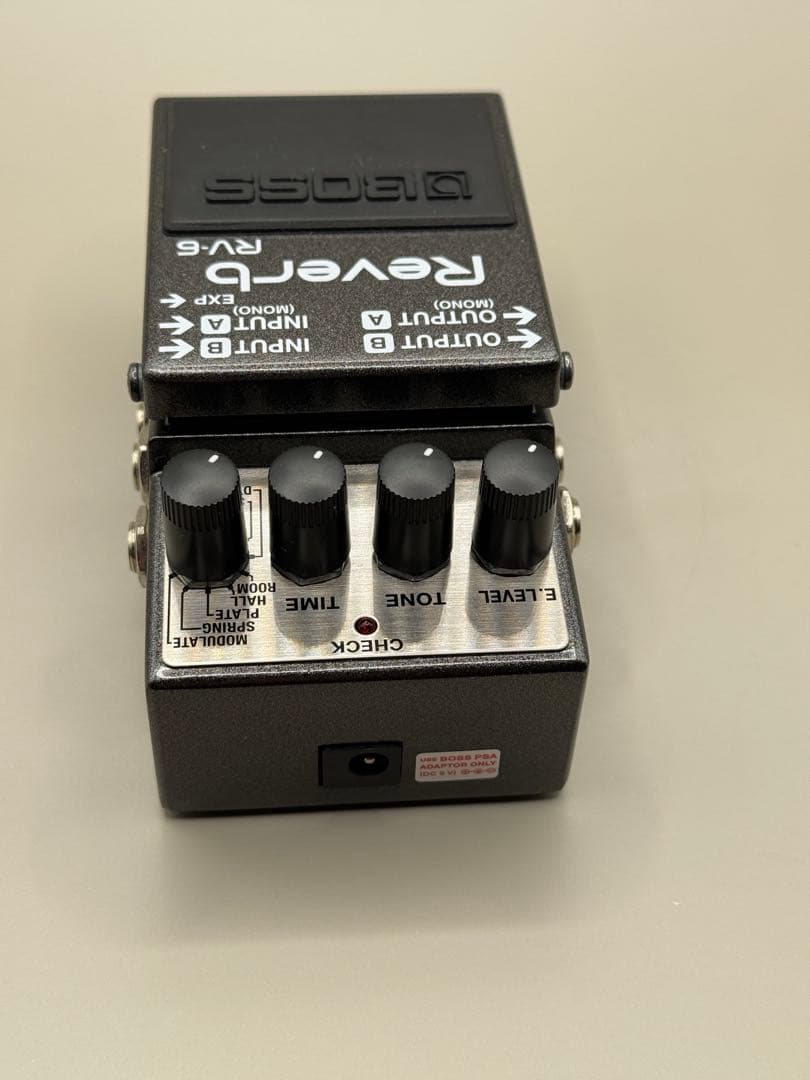 専用出品　BOSS リバーブエフェクター RV-6