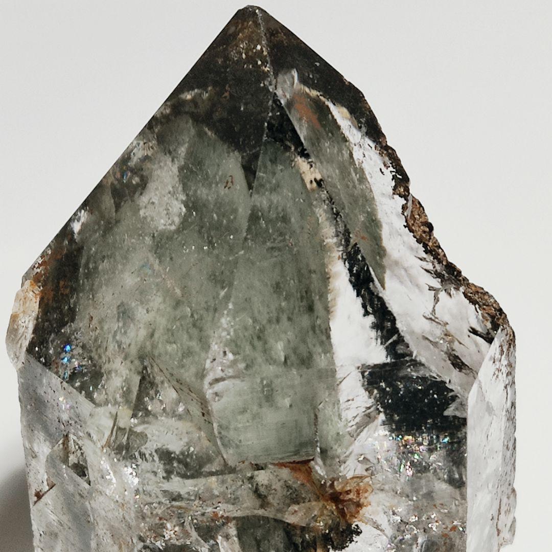 パワーストーン　天然石　ガーデンクリスタル　レインボー入り　196g　No117