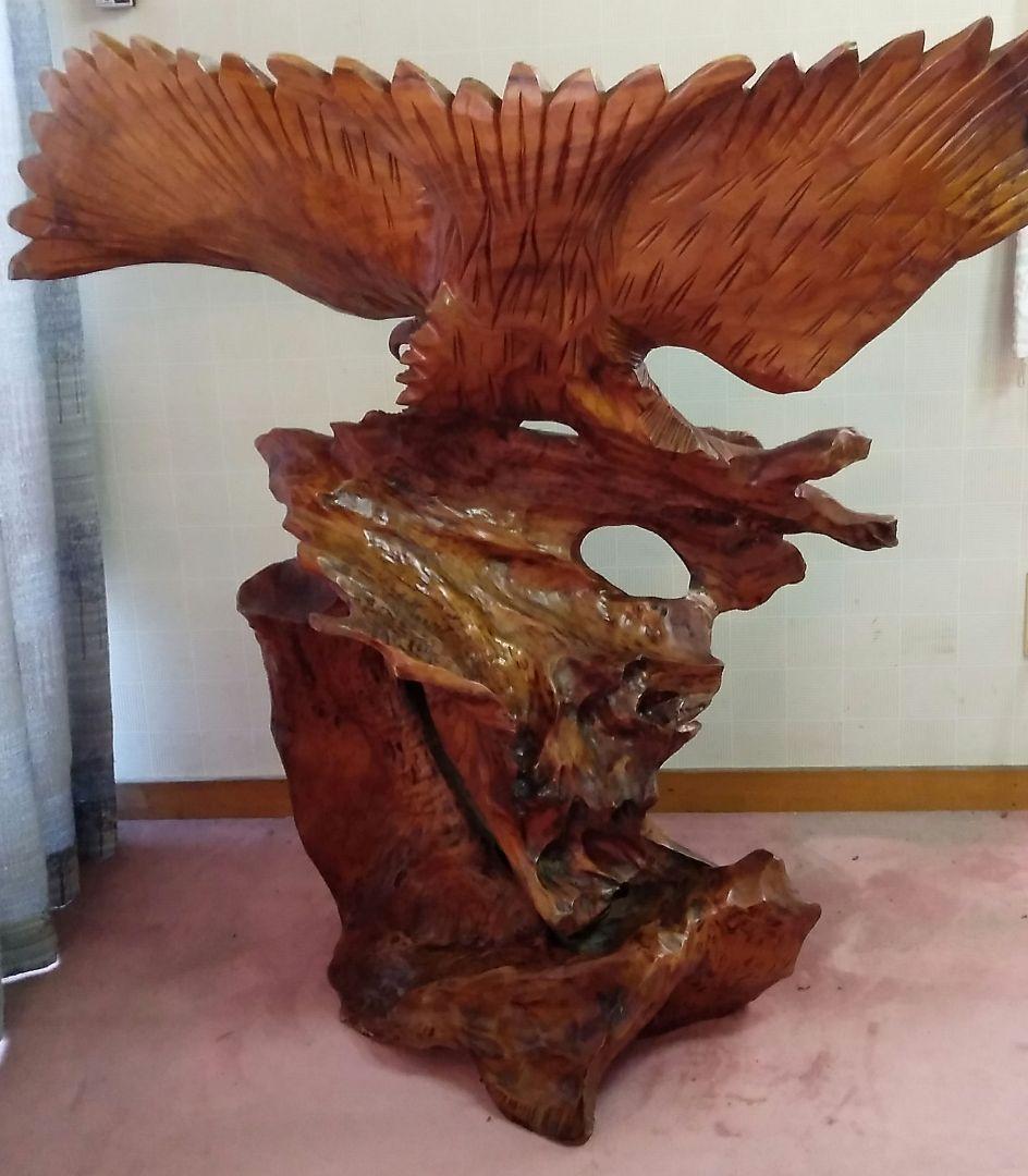 【引き取り希望】 木彫り 鷹の置物 レトロ アンティーク 飾り物 大型