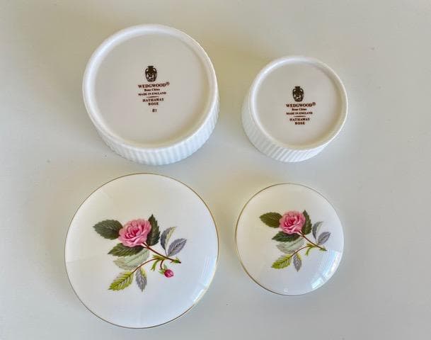 ウエッジウッド ハザウェイローズ 蓋付き小物れ 大 小 ２個セット