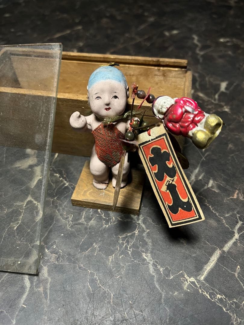 御所人形・江戸時代御所人形、鯛、御台人形・童人形・見立て人形・古いガラスケース入