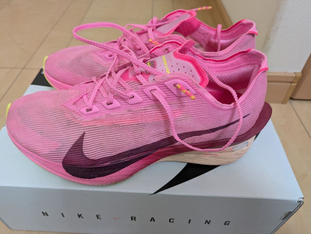 NIKE　ウィメンズ　ヴェイパーフライネクスト％4　25cm