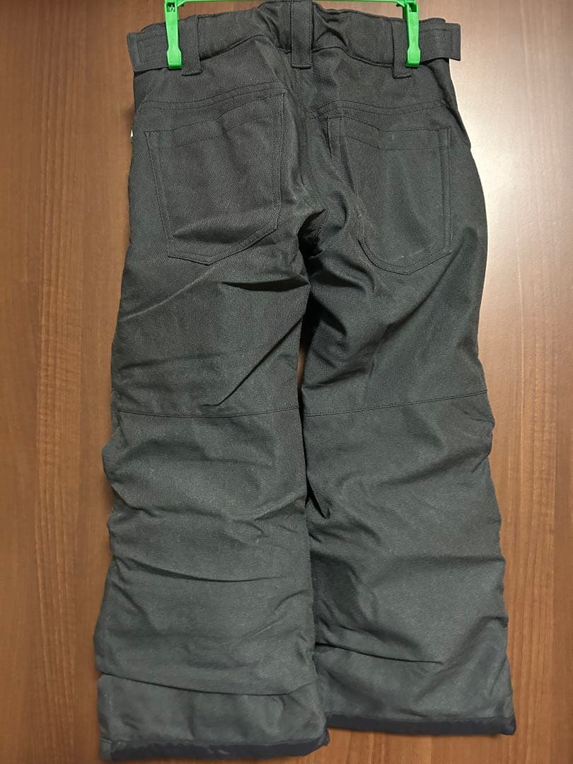 【美品・おまけ付】BURTONキッズスノーボードウェア上下セット