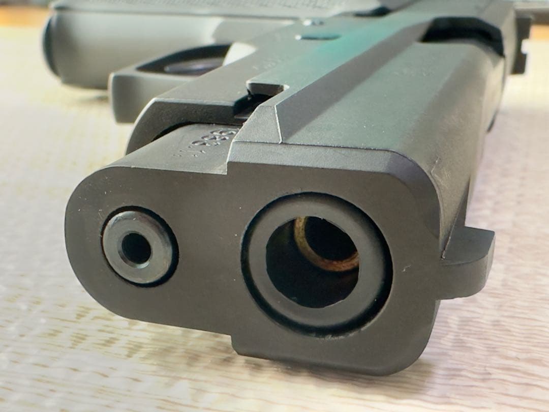 貴重！タナカ SIG P220 航空自衛隊 9mm拳銃 ヘビーウェイトVer.2