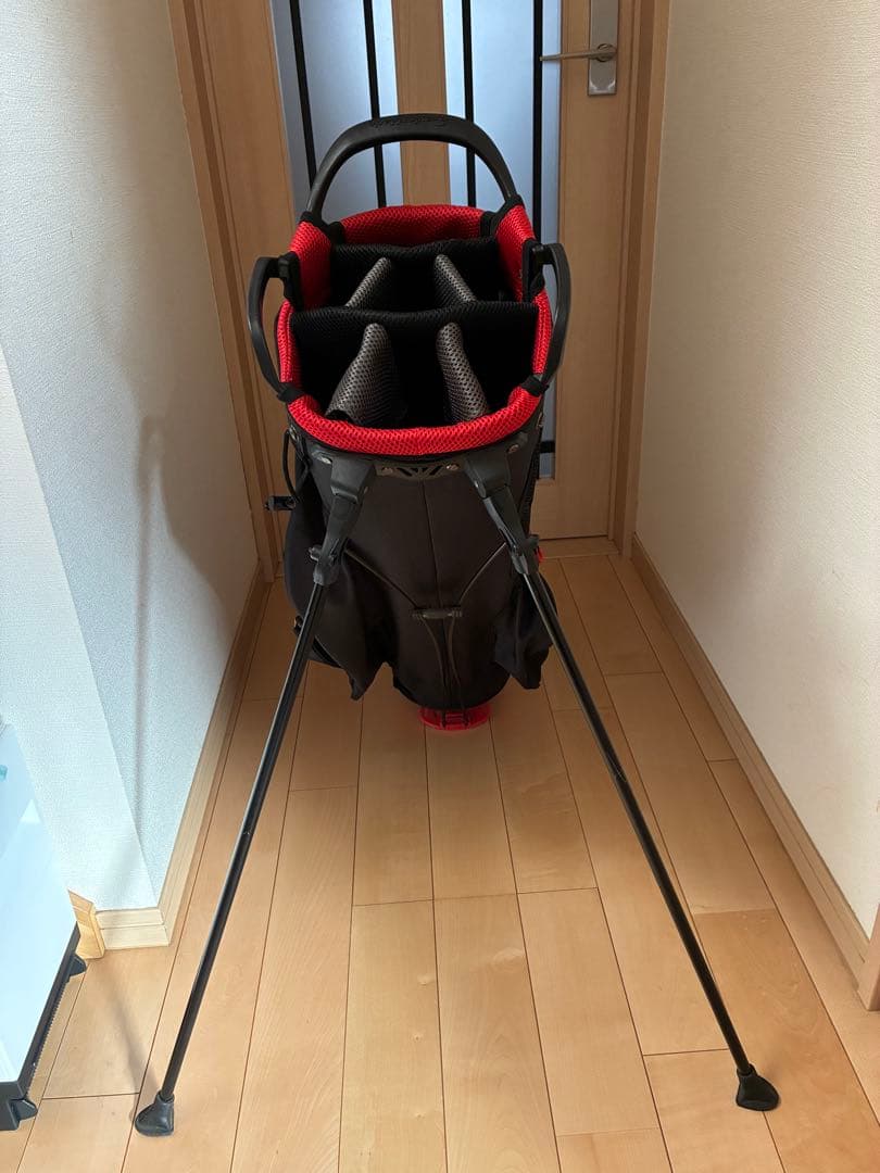 テーラーメイド　キャディバッグ　スタンド型