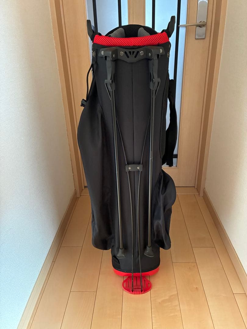 テーラーメイド　キャディバッグ　スタンド型