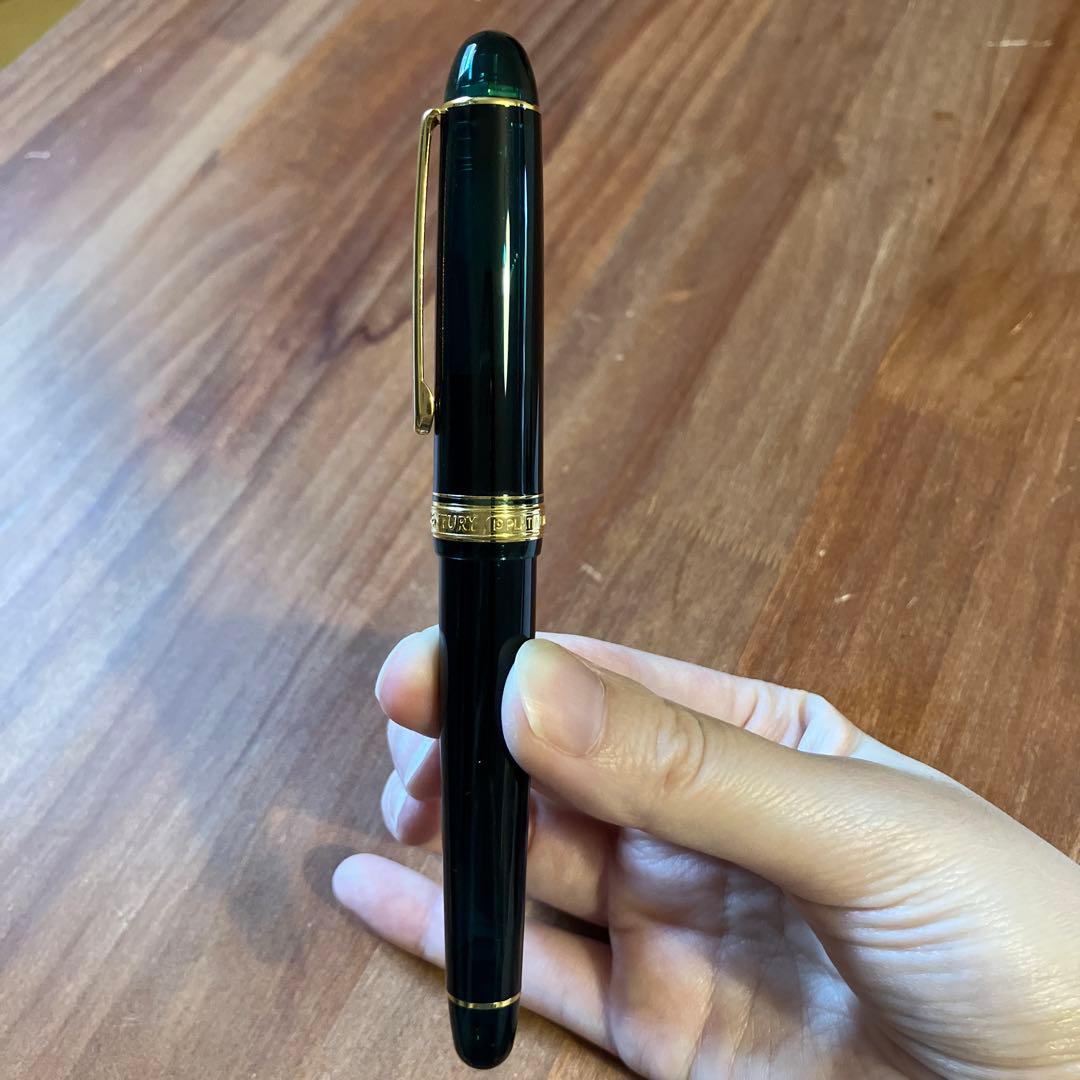 プラチナ　#3776センチュリー　ローレルグリーンSFニブ　箱・保証書付き