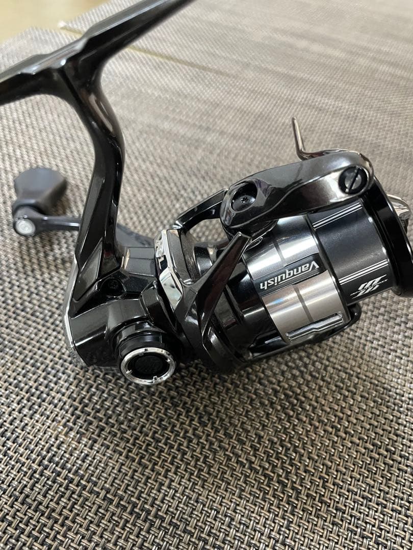 【極美品】シマノ 23ヴァンキッシュ2500S SHIMANO