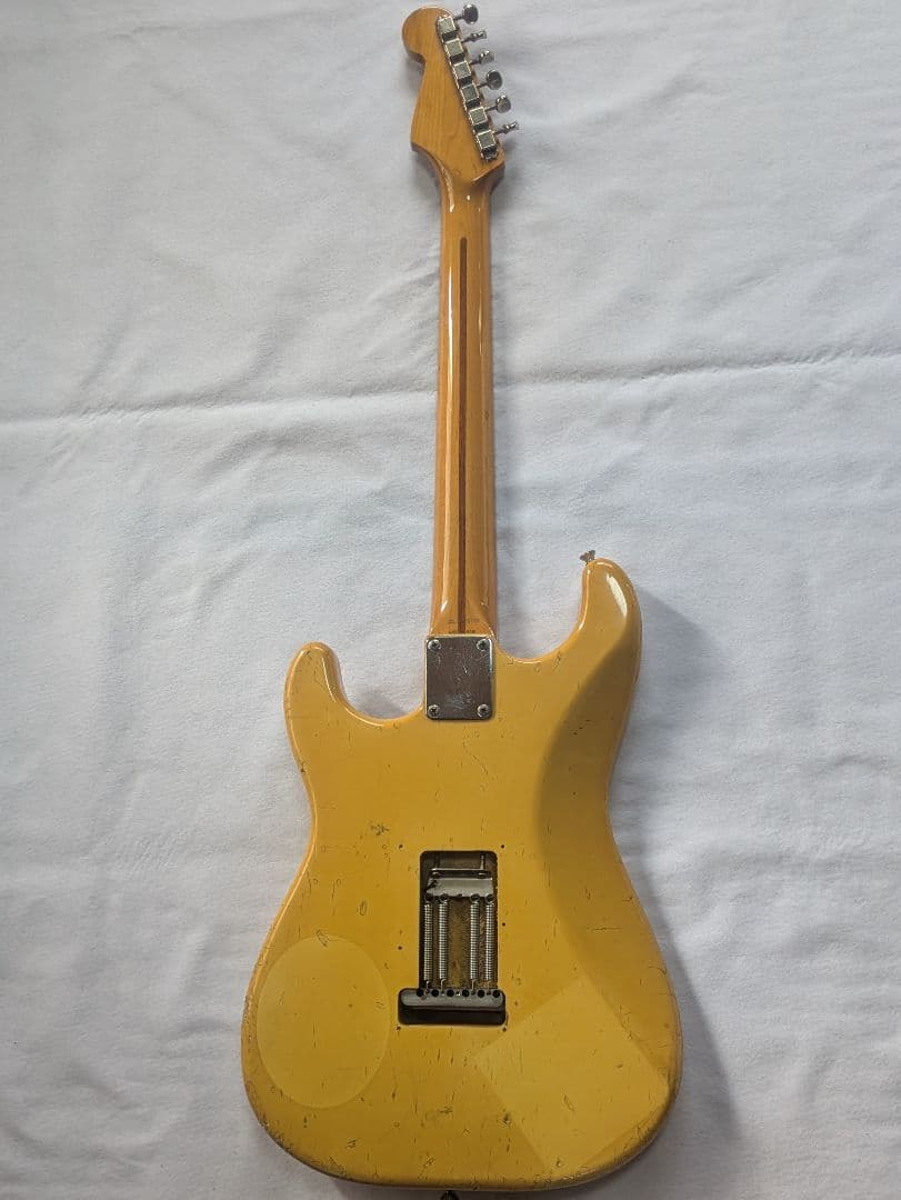 Fender Japan ST57 フジゲン製　軽量3.2kg　送料無料