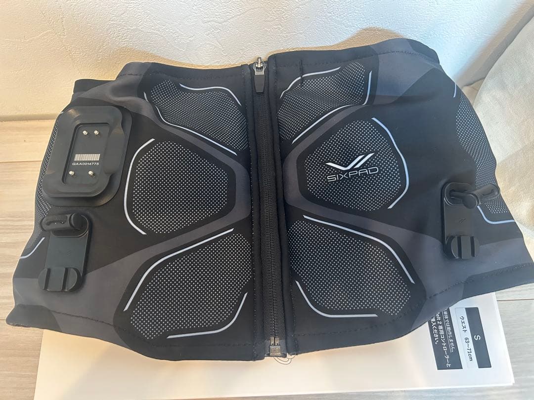 【美品】SIXPAD コアベルト2 正規品 Sサイズ 専用コントローラー付