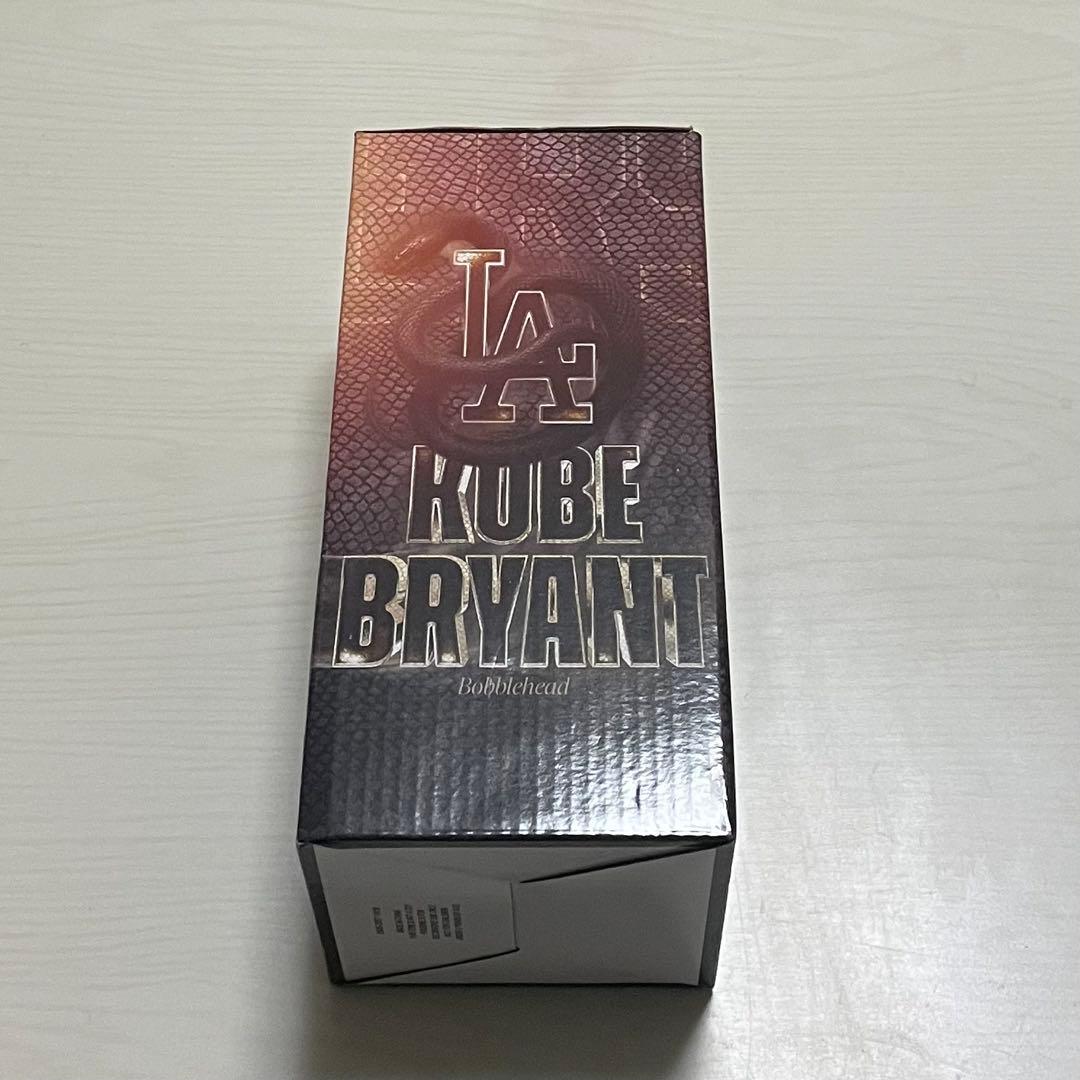 Kobe Bryant ボブルヘッド フィギュア 新品 ドジャース限定配布
