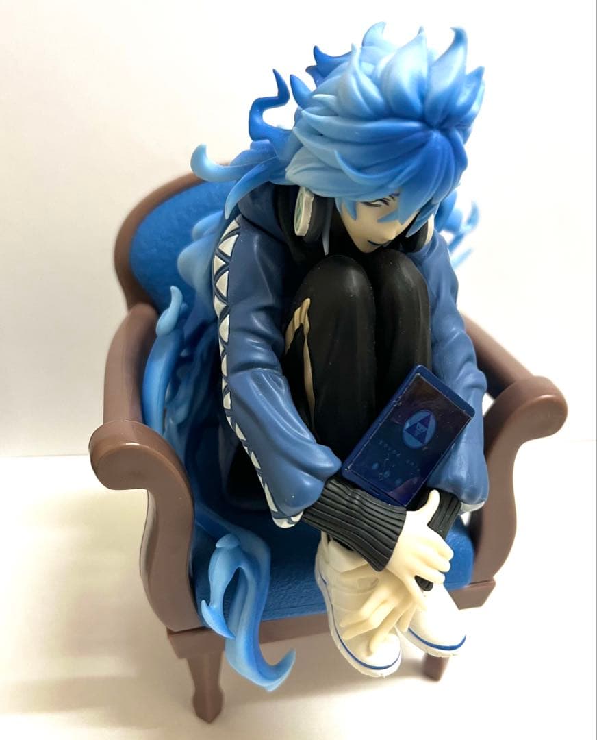 ツイステ　イデア　フィギュア