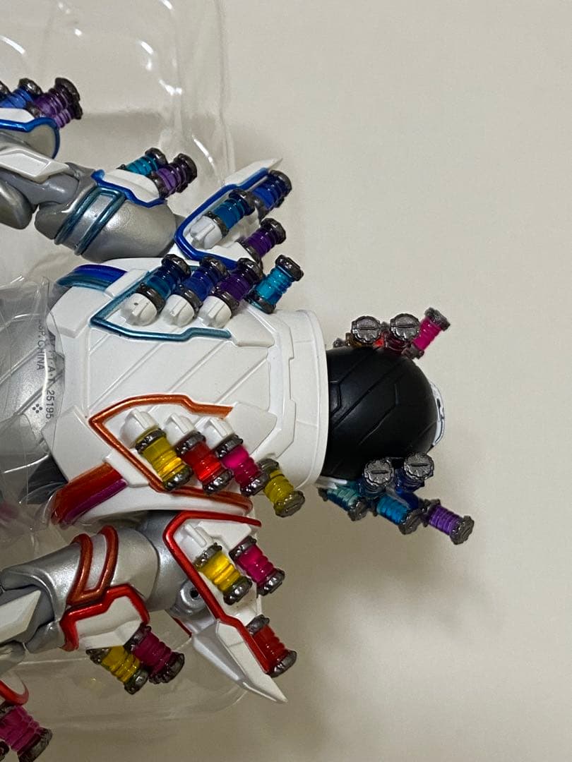 仮面ライダービルド ジーニアスフォーム S.H.Figuarts