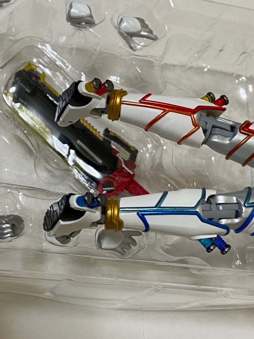 仮面ライダービルド ジーニアスフォーム S.H.Figuarts