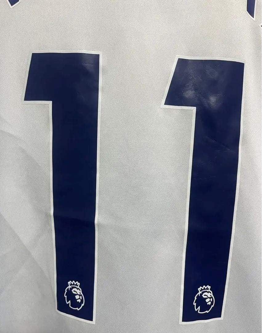 ブライトンユニフォーム　レアンドロ・トロサール　11番