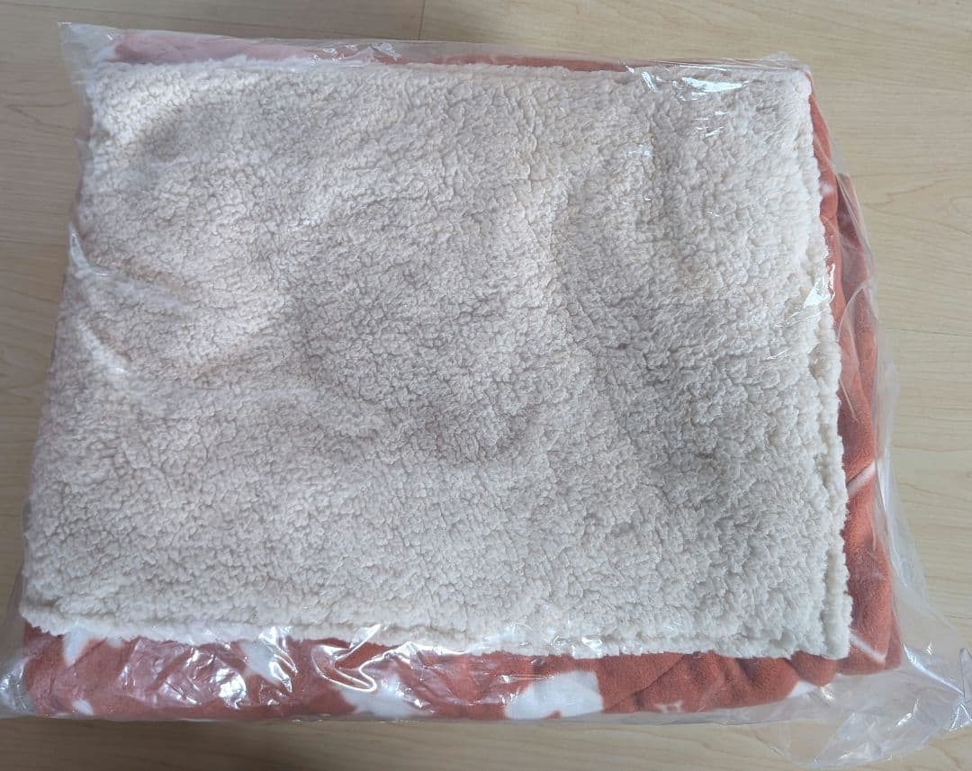 遠赤外線ねこの夢こたつ