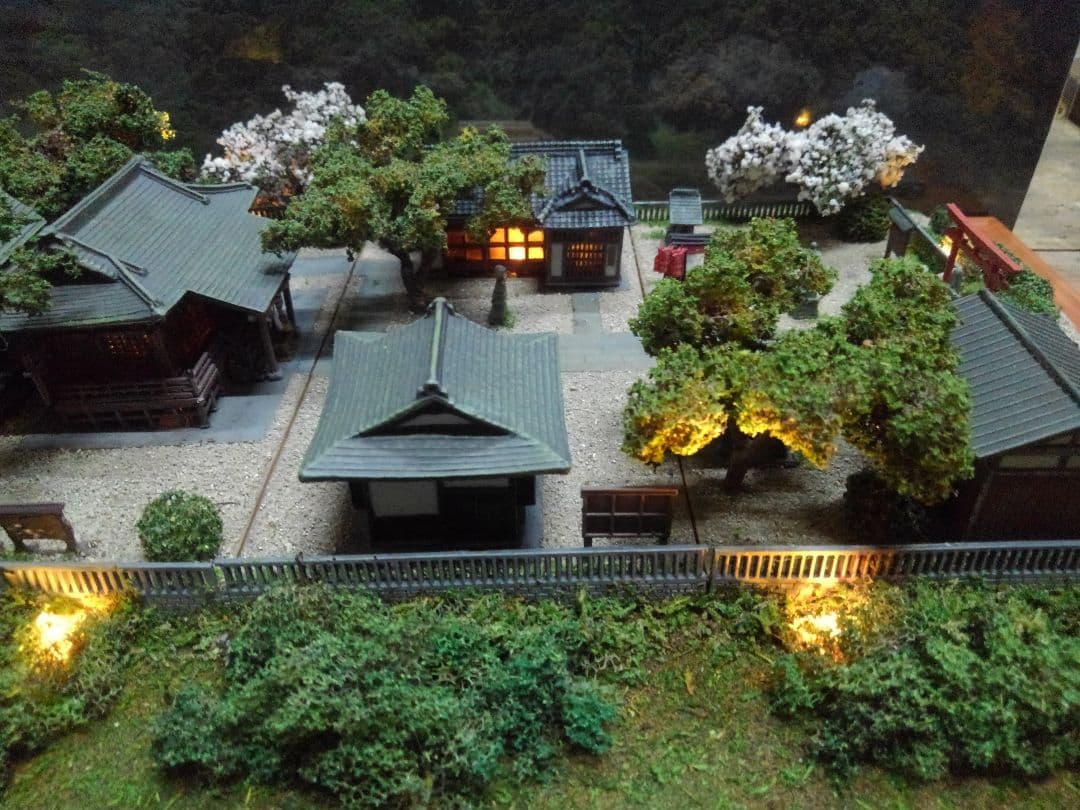 プラモデル✨神社✨寺✨お城✨ミニチュア✨ジオラマ✨３０㎝×２４㎝✨製作受付中❗