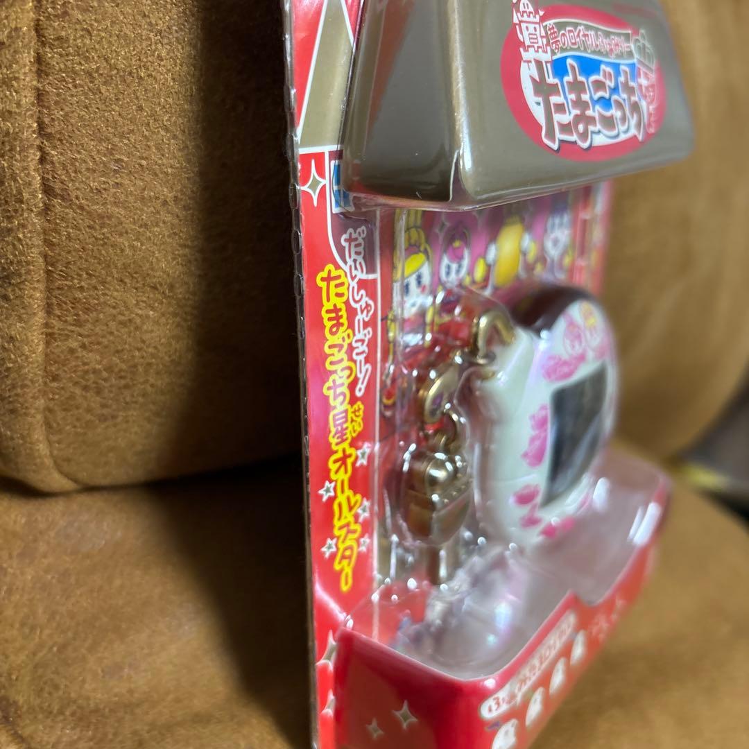 新品たまごっちプラス　夢のロイヤルふぁみりー　ロイヤルローズ　ふぁみたまロイヤル