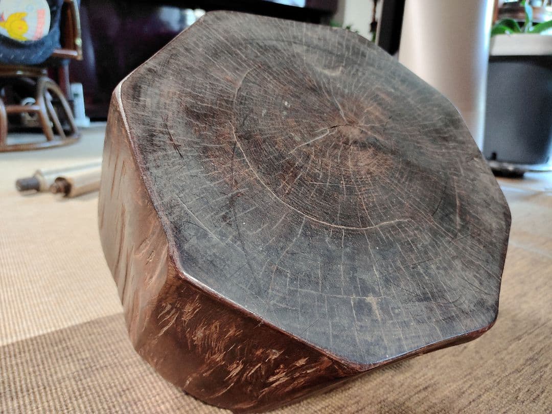 zaqq　レア　多分　紫檀の台